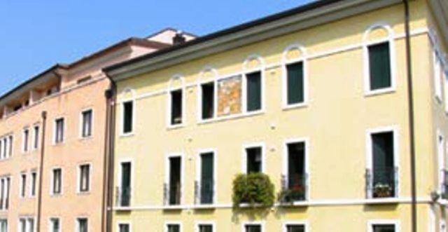 Hotel Due Leoni Sacile Exterior photo