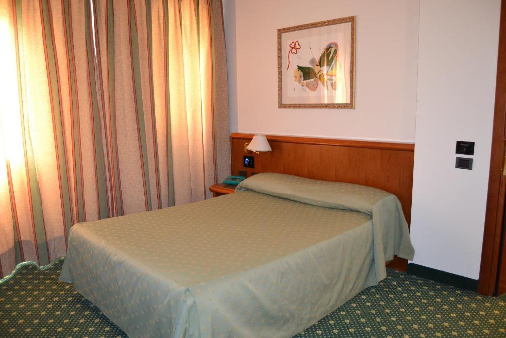 Hotel Due Leoni Sacile Room photo